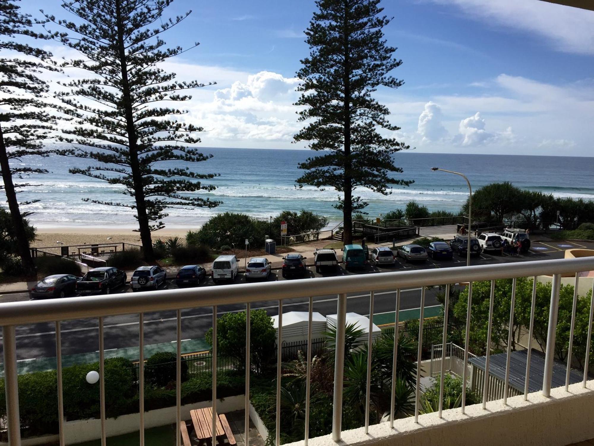 Coolum Caprice Aparthotel Coolum Beach Exterior photo