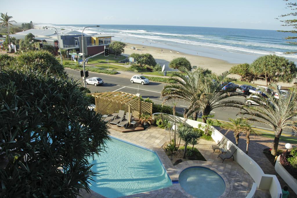 Coolum Caprice Aparthotel Coolum Beach Exterior photo